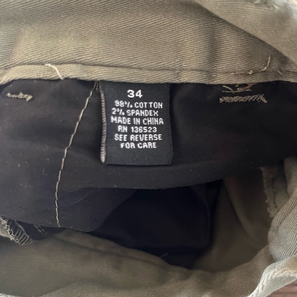 Men’s twill shorts - Picture 3 of 4